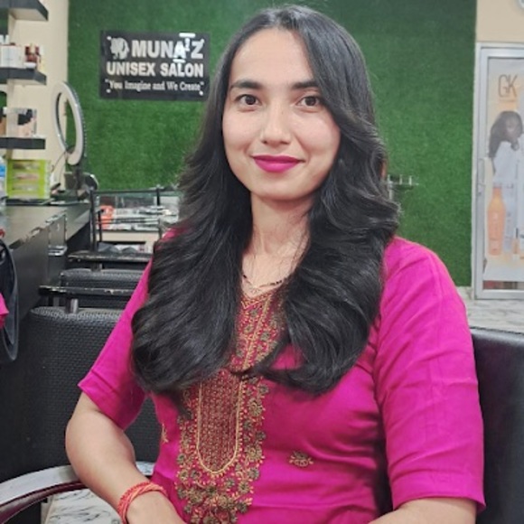 Meet your Posher, Anushka - Picture 1 of 1